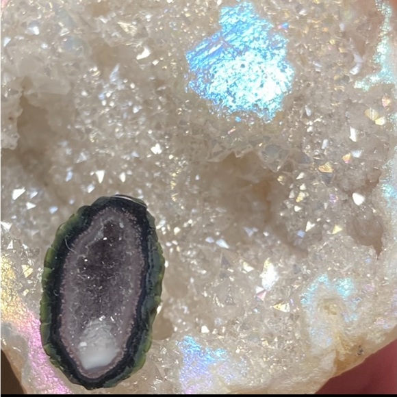 🔮🪺🏔️Gorgeous Amethyst Crystal Earring - Picture 5 of 9